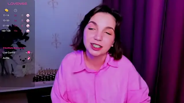 KindHazelHere  online show from November 30, 2025, 2:12 am