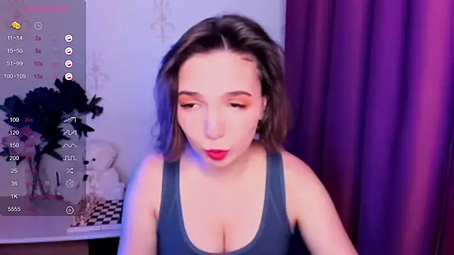 KindHazelHere  online show from November 8, 2025, 8:29 am