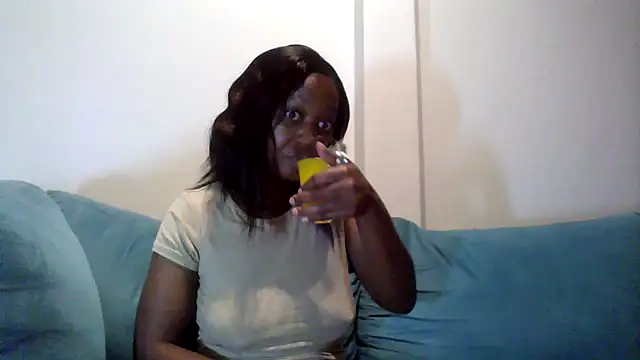 Snapshot of Hardnipples8 chatting on April 30, 2026, 10:58 pm Hardnipples8 online show from April 30, 2026, 10:58 pm