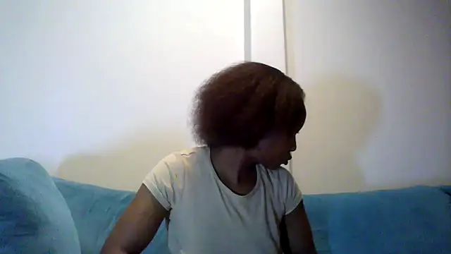 Snapshot of Hardnipples8 chatting on May 1, 2026, 11:21 pm Hardnipples8 online show from May 1, 2026, 11:21 pm