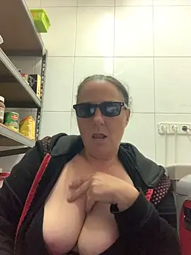 eroticjessitop online show from March 17, 2025, 10:40 pm