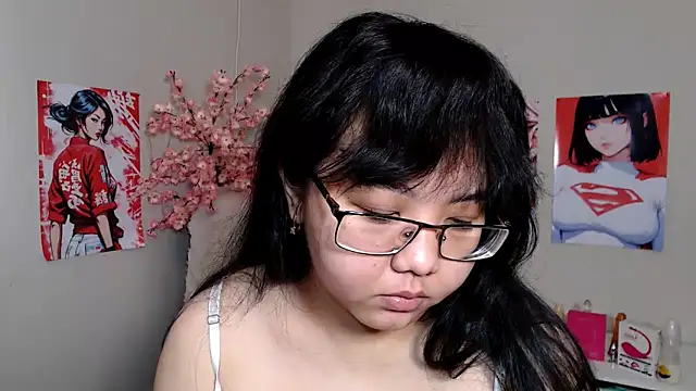 Snapshot of Moertomlly chatting on September 14, 2025, 4:13 am Moertomlly online show from September 14, 2025, 4:13 am