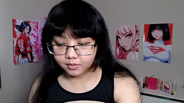 Snapshot of Moertomlly chatting on September 15, 2025, 4:13 am Moertomlly online show from September 15, 2025, 4:13 am