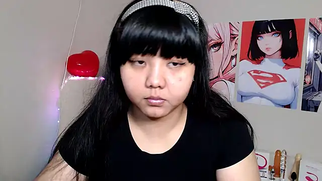 Snapshot of Moertomlly chatting on March 15, 2025, 3:29 am Moertomlly online show from March 15, 2025, 3:29 am