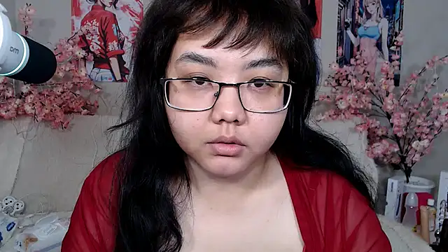 Snapshot of Moertomlly chatting on July 14, 2026, 4:28 am Moertomlly online show from July 14, 2026, 4:28 am