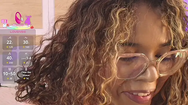  nickypurple  online show from October 3, 2025, 7:15 pm