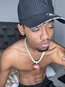 matatanlove online show from February 8, 2025, 5:29 am