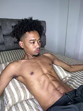 matatanlove online show from February 28, 2025, 5:26 am