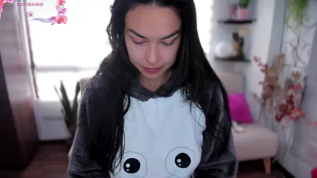 Lunlunera online show from October 10, 2025, 12:06 pm