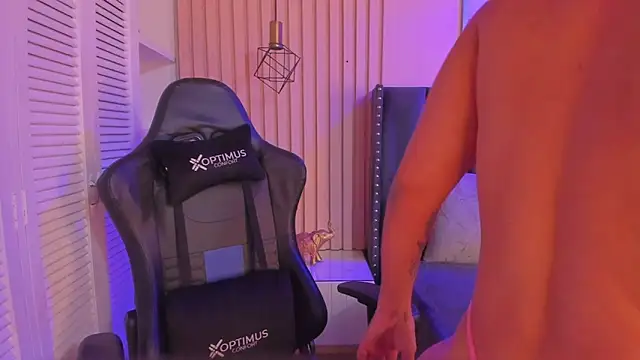 Snapshot of ashlye_miller_ chatting on March 21, 2025, 3:55 am ashlye miller online show from March 21, 2025, 3:55 am