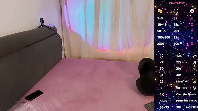 liliwang03 online show from February 15, 2025, 1:49 pm