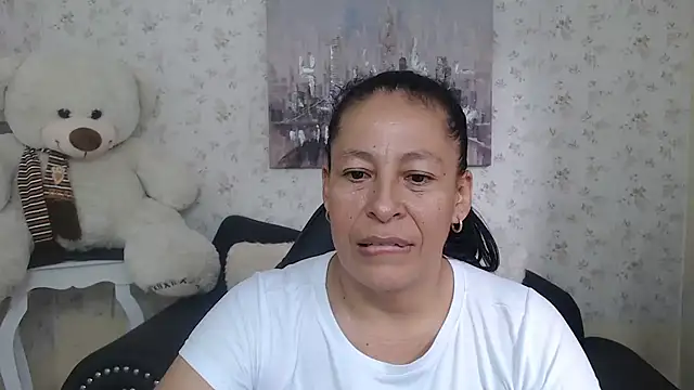 mature martina online show from March 5, 2026, 7:10 pm