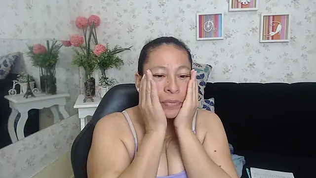 mature martina online show from March 18, 2025, 11:55 am