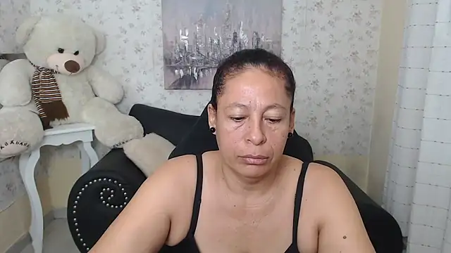 Snapshot of mature_martina chatting on April 18, 2026, 9:55 am mature martina online show from April 18, 2026, 9:55 am