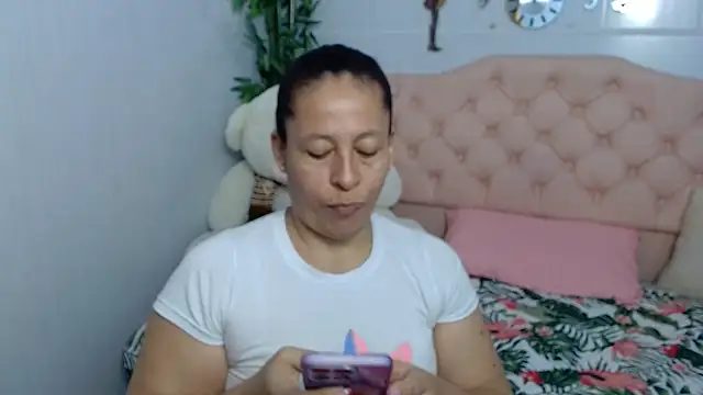 mature martina online show from September 19, 2025, 9:52 pm