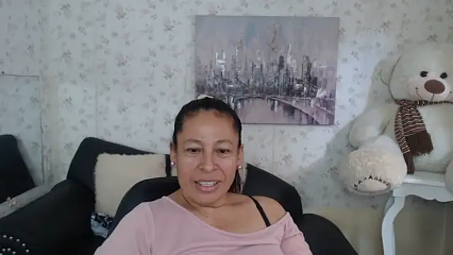 Snapshot of mature_martina chatting on May 25, 2026, 8:07 pm mature martina online show from May 25, 2026, 8:07 pm