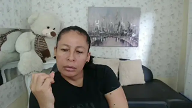 Snapshot of mature_martina chatting on May 4, 2026, 8:44 pm mature martina online show from May 4, 2026, 8:44 pm