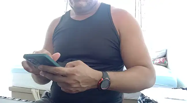 danilostorm7 online show from February 3, 2025, 6:28 pm