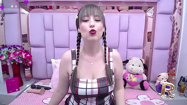 Snapshot of Belly_Rosse chatting on May 12, 2026, 2:23 pm Belly Rosse online show from May 12, 2026, 2:23 pm