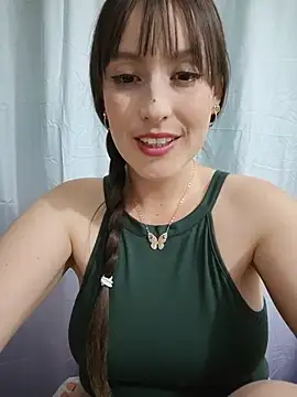 Snapshot of Belly_Rosse chatting on July 25, 2026, 1:35 am Belly Rosse online show from July 25, 2026, 1:35 am