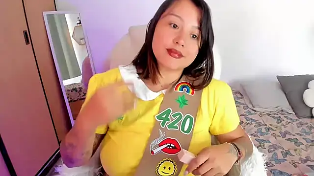 bigbooty-30 online show from March 2, 2025, 7:52 pm