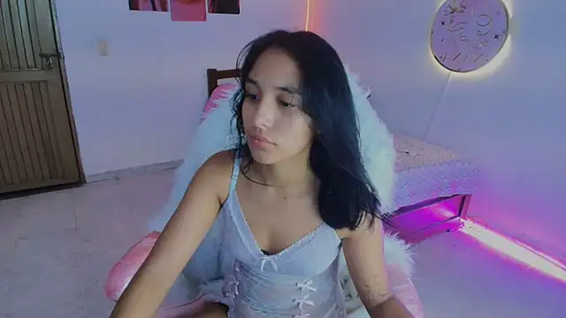 Snapshot of Nanami_19 chatting on July 29, 2026, 9:36 pm Nanami 19 online show from July 29, 2026, 9:36 pm