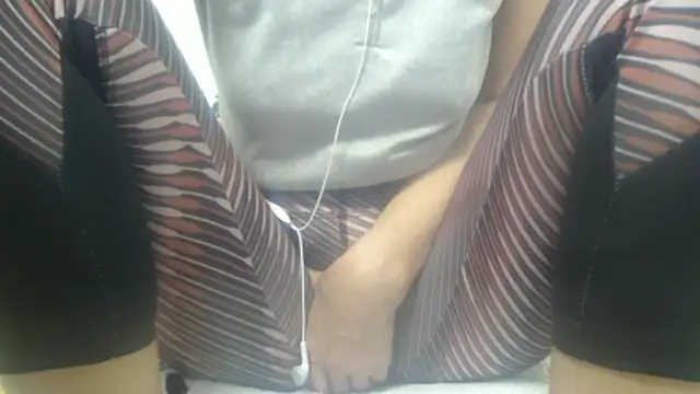Snapshot of Web_Lady chatting on May 22, 2026, 5:38 am Web Lady online show from May 22, 2026, 5:38 am