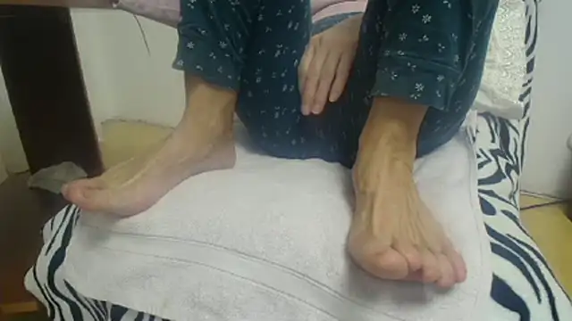 Web Lady online show from January 12, 2026, 9:20 pm