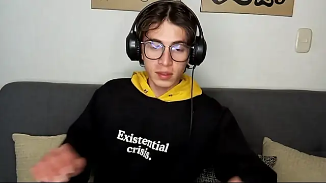 Norehg online show from October 3, 2025, 8:43 pm