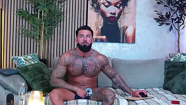masterkingofmusclee online show from May 5, 2026, 11:13 am