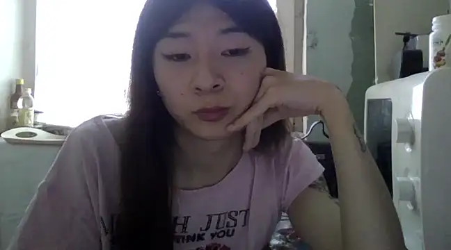 CarlyJoy online show from March 13, 2025, 12:24 pm