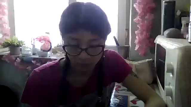 CarlyJoy online show from October 16, 2025, 8:33 am