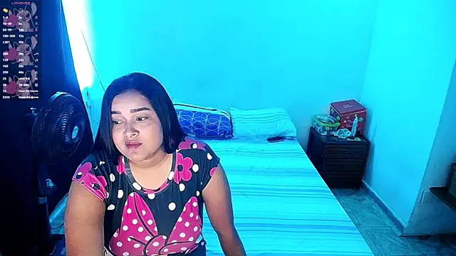 Snapshot of violeta_rous chatting on November 6, 2025, 8:35 pm violeta rous online show from November 6, 2025, 8:35 pm