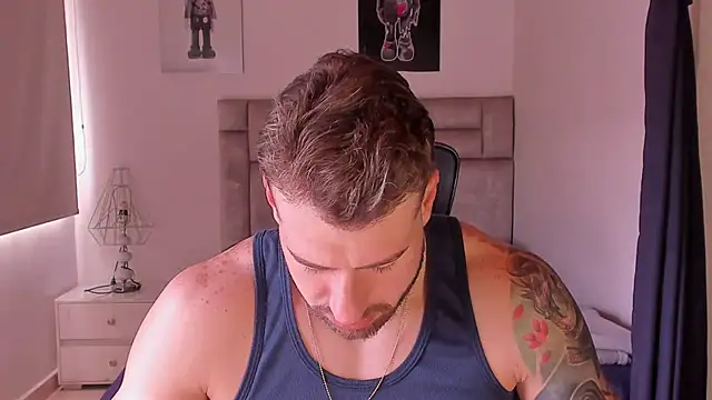 paul rogerr online show from December 14, 2025, 6:57 pm