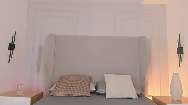 chloe d online show from January 13, 2026, 11:36 am