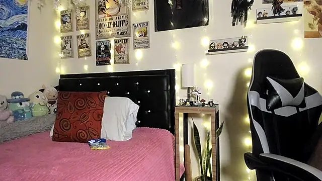 Snapshot of Cristal_Jonas@xh chatting on October 3, 2025, 4:47 am Cristal Jonasxh online show from October 3, 2025, 4:47 am