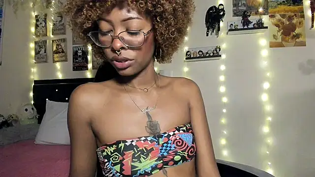 Snapshot of Cristal_Jonas@xh chatting on September 14, 2025, 4:46 am Cristal Jonasxh online show from September 14, 2025, 4:46 am