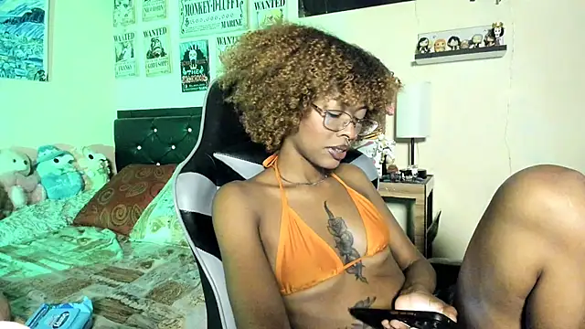 Snapshot of Cristal_Jonas@xh chatting on September 24, 2025, 4:30 am Cristal Jonasxh online show from September 24, 2025, 4:30 am