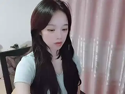 wwcc123 online show from October 12, 2025, 3:24 pm