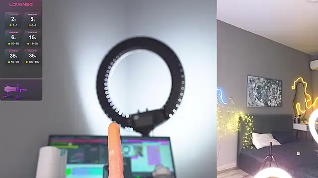 Snapshot of TwilightSparkle_ chatting on February 23, 2025, 11:33 am TwilightSparkle online show from February 23, 2025, 11:33 am