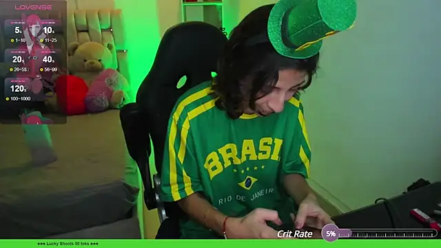 Snapshot of Gorgeous_Team chatting on March 17, 2025, 11:13 pm Gorgeous Team online show from March 17, 2025, 11:13 pm