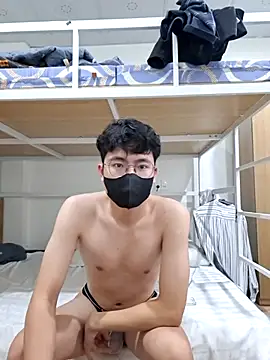 Gwencloudy online show from February 24, 2026, 4:13 am