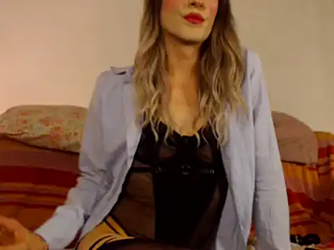 Karendolly  8 online show from October 14, 2025, 8:53 pm