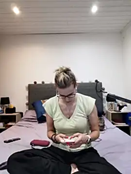 Madame Callie online show from June 27, 2026, 8:26 pm