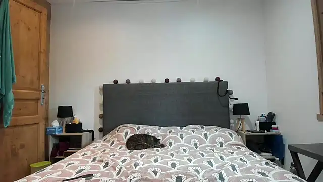 Madame Callie online show from March 8, 2026, 1:36 pm