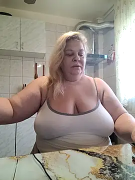 AriannaMilf online show from September 14, 2025, 4:24 am