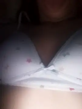 Snapshot of bruna_safadinhaa chatting on March 20, 2025, 7:47 am bruna safadinhaa online show from March 20, 2025, 7:47 am