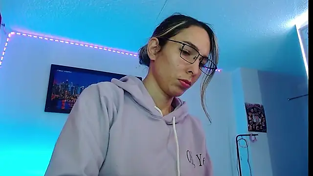 Niky 777 online show from September 19, 2025, 8:35 pm