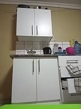 ShooingBunch online show from March 6, 2026, 1:39 pm