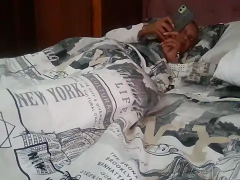 ShooingBunch online show from September 18, 2025, 6:49 am